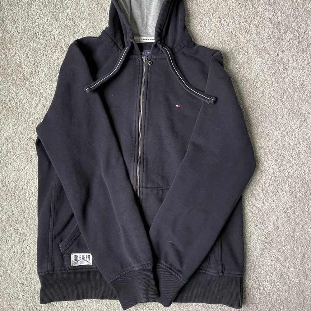 Men’s Black Tommy Hilfiger Hoody Sweatshirt Black Medium.